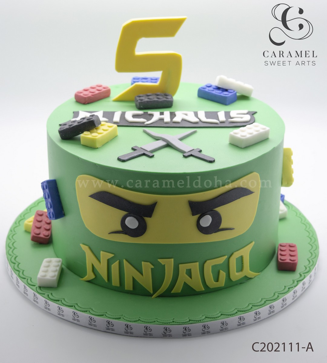 How to make a Ninjago Cake | Two Tier Cake - YouTube