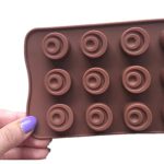 15 Cavity Moon Shaped Chocolate Mould