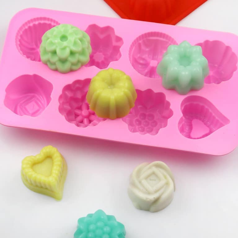102047.jpg 8 Cavity Mini Bundt Mould, XG031 - Image 1