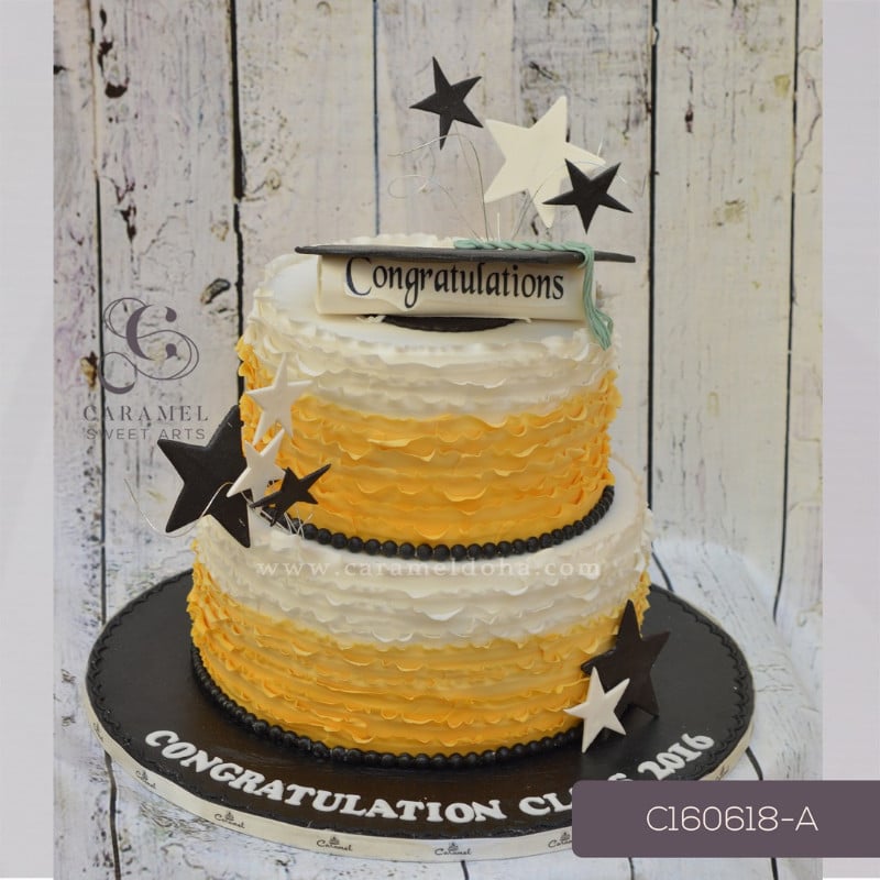c160618-a.jpg Graduation Cake - Image 1
