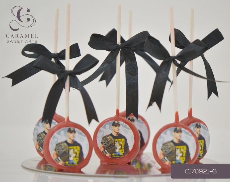 c170921-g.jpg WWE Wrestling Oreos - Image 1