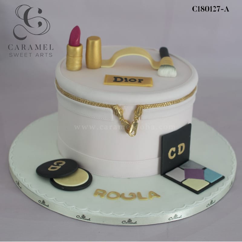 c180127-a.jpg Cosmetics Cake - Image 1