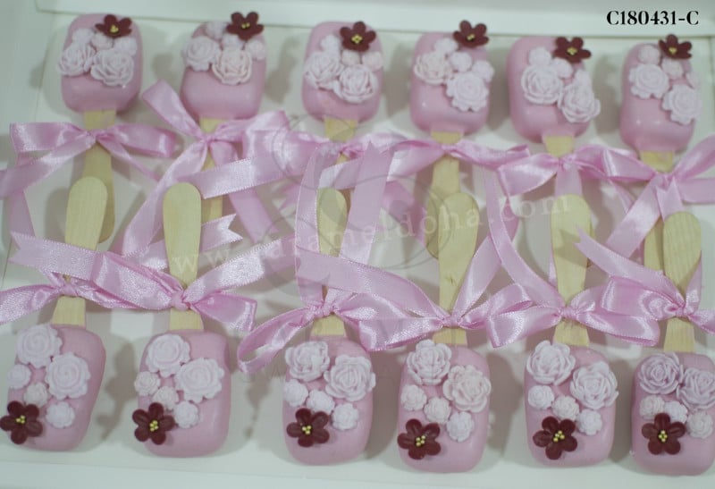 c180431-c1.jpg Floral Cakesicles - Image 1