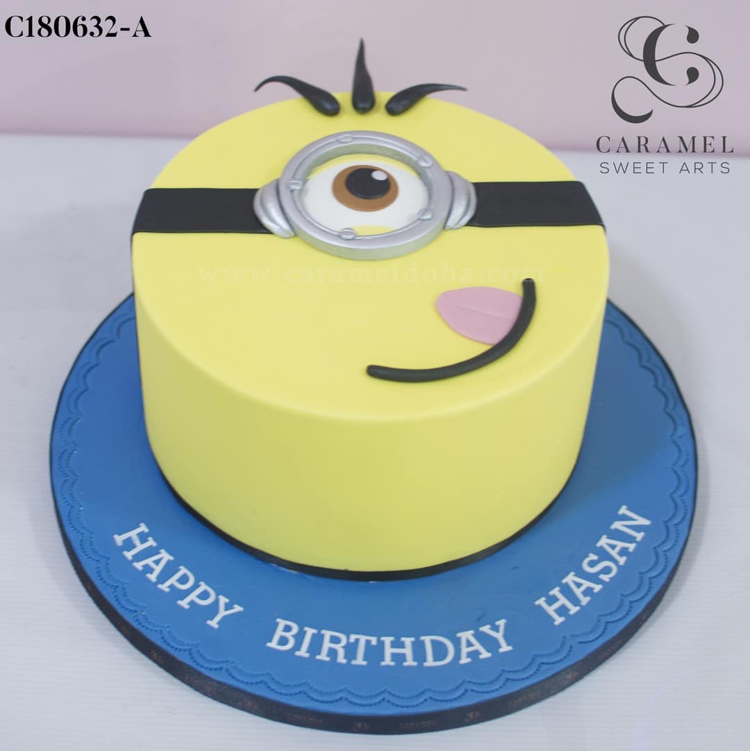 c180632-a.jpg Minion Cake - Image 1