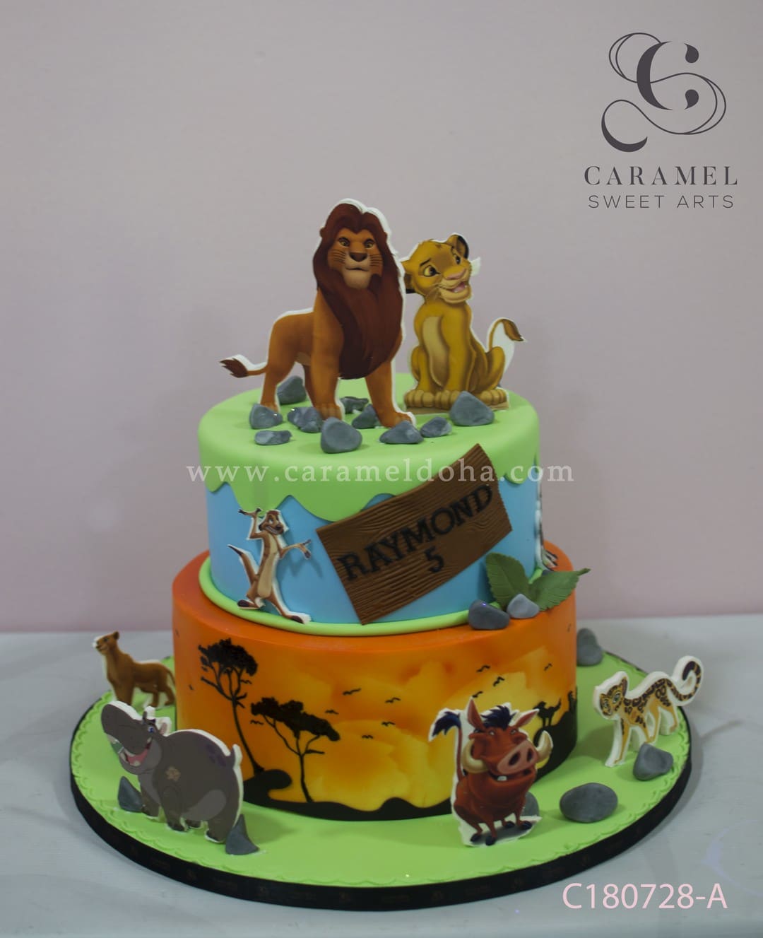 c180728-a.jpg Safari & Farm Animals Cake - Image 1