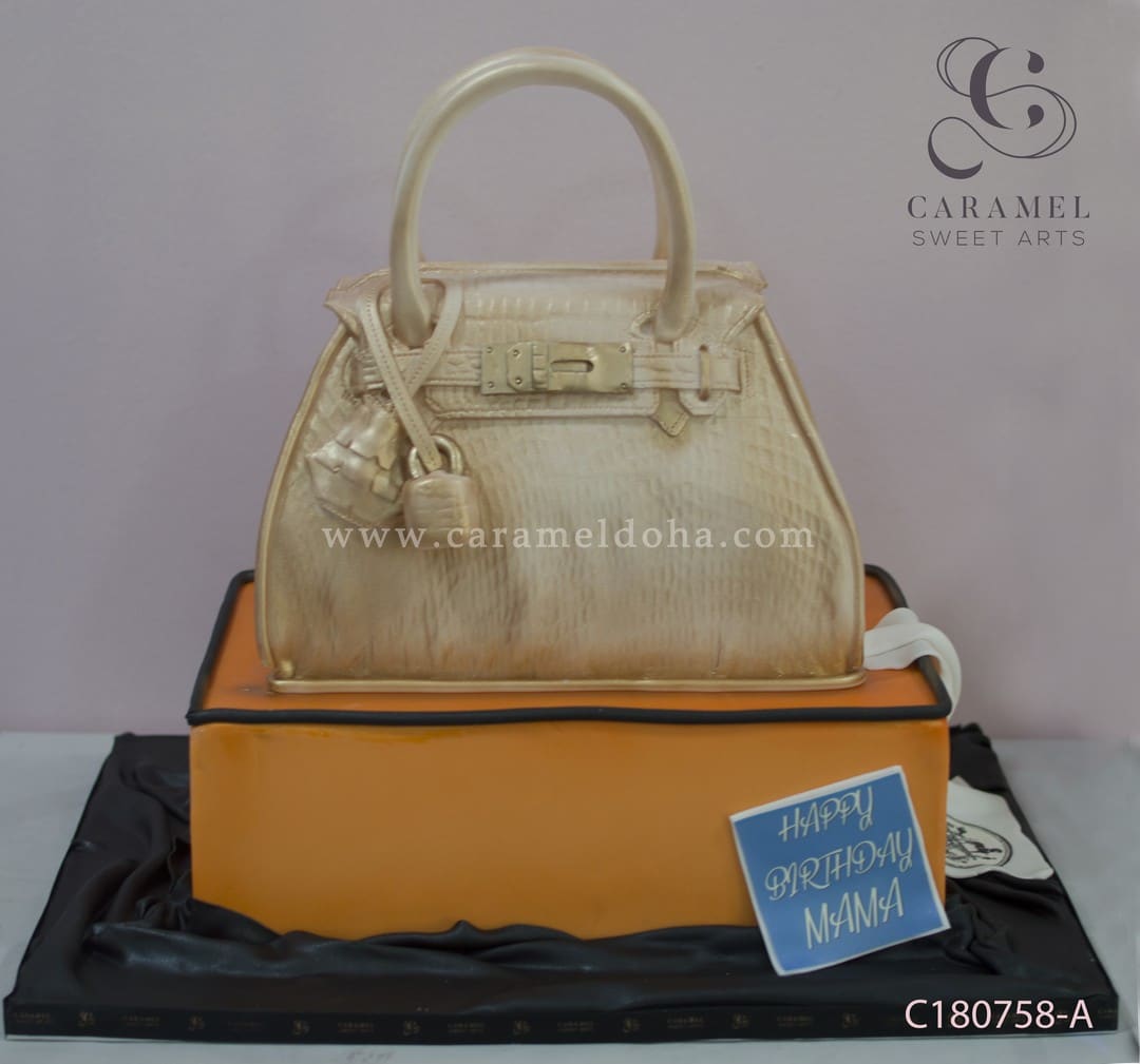 c180758-a.jpg 3D Hand Bag Cake - Image 1