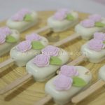 Pink Flower Cakesicles