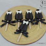 Elegant Black Cakesicles