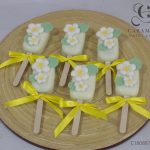 White & Yellow Cakesicles
