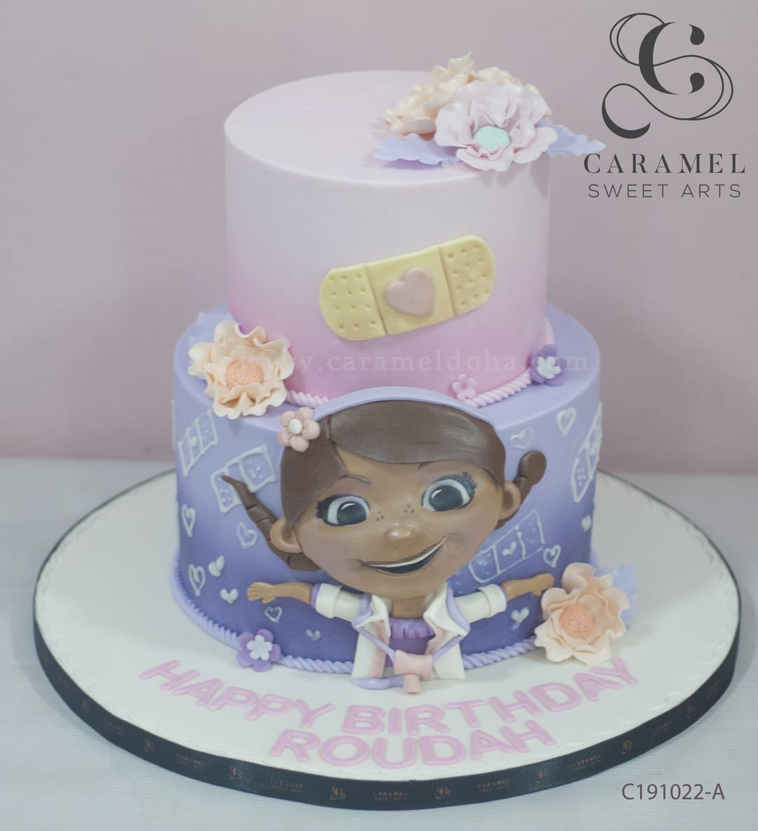 c191022-a.jpg Doc McStuffins Cake - Image 1