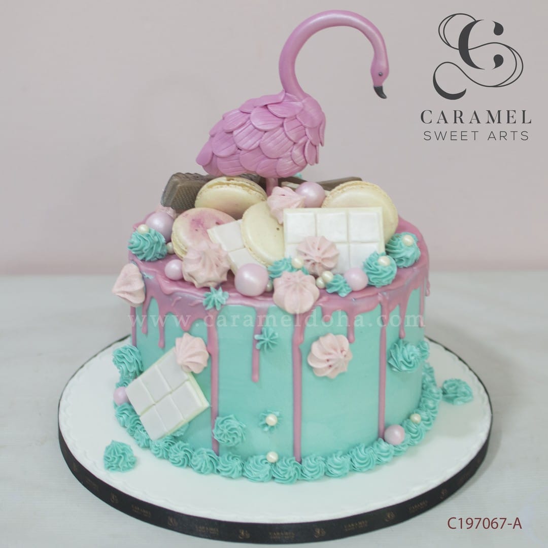 c191067-a.jpg Flamingo Cake - Image 1
