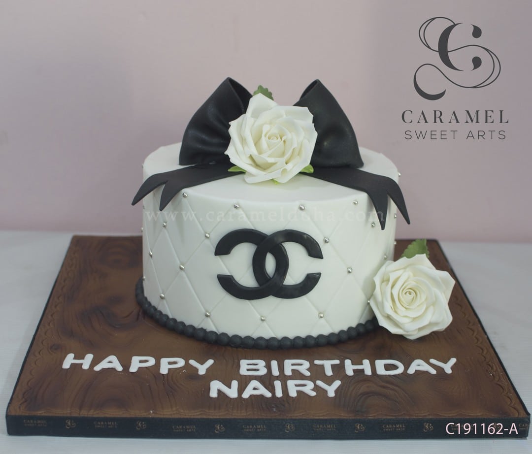 c191162-a.jpg Coco & Chanel Cake - Image 1