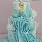 Elsa Frozen Cake