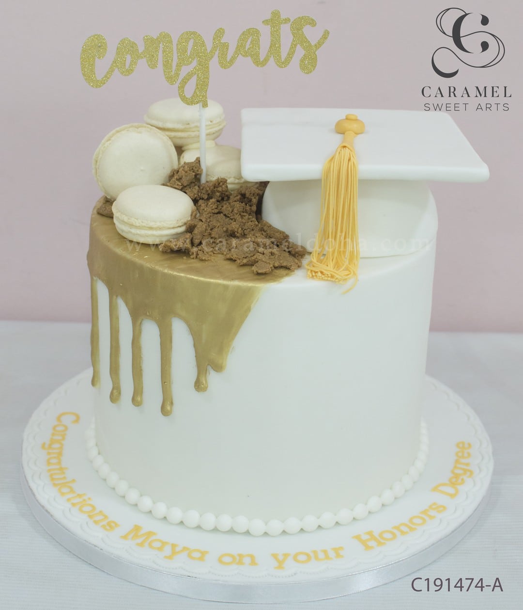 c191474-a.jpg Graduation Cake - Image 1