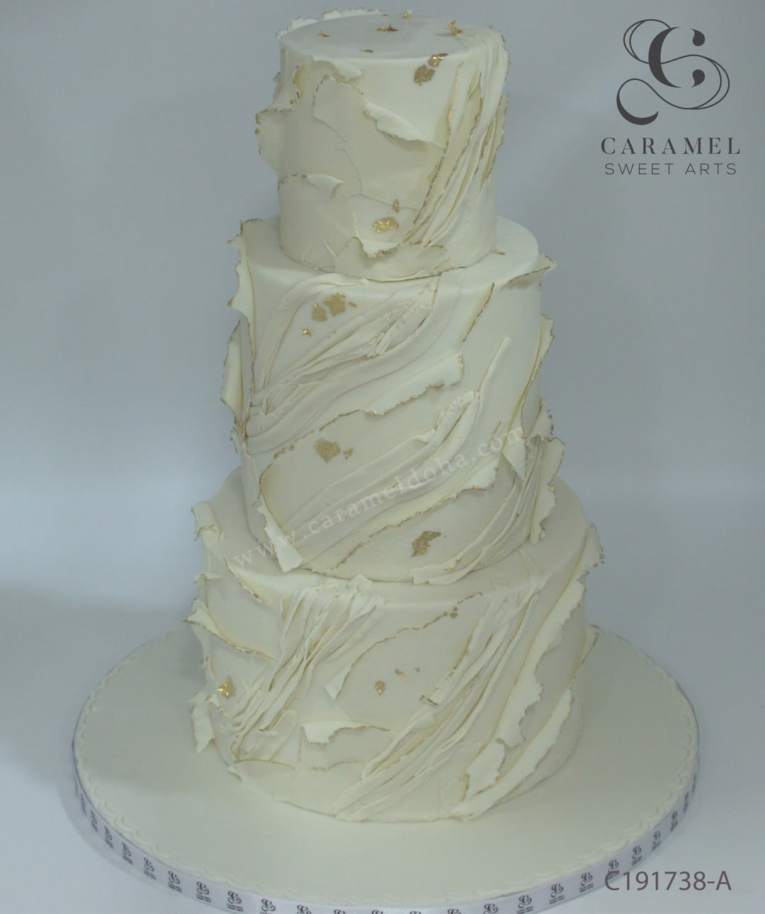 c191738-a.jpg Wedding Cake - Image 1
