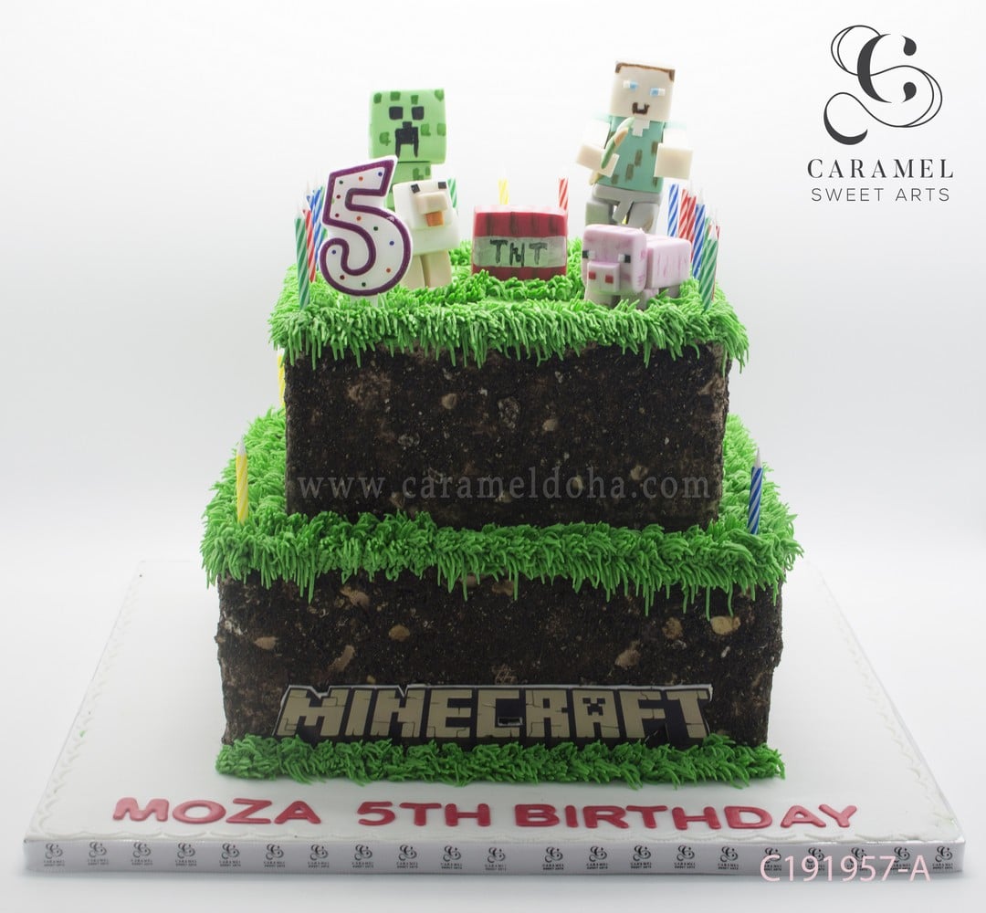 c191957-a.jpg Minecraft Cake - Image 1