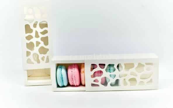 macaron.jpg 5 Cavity Macaron Box (13*6*4cm) - Image 1