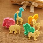 Safari Animals Plunger Cutter Set